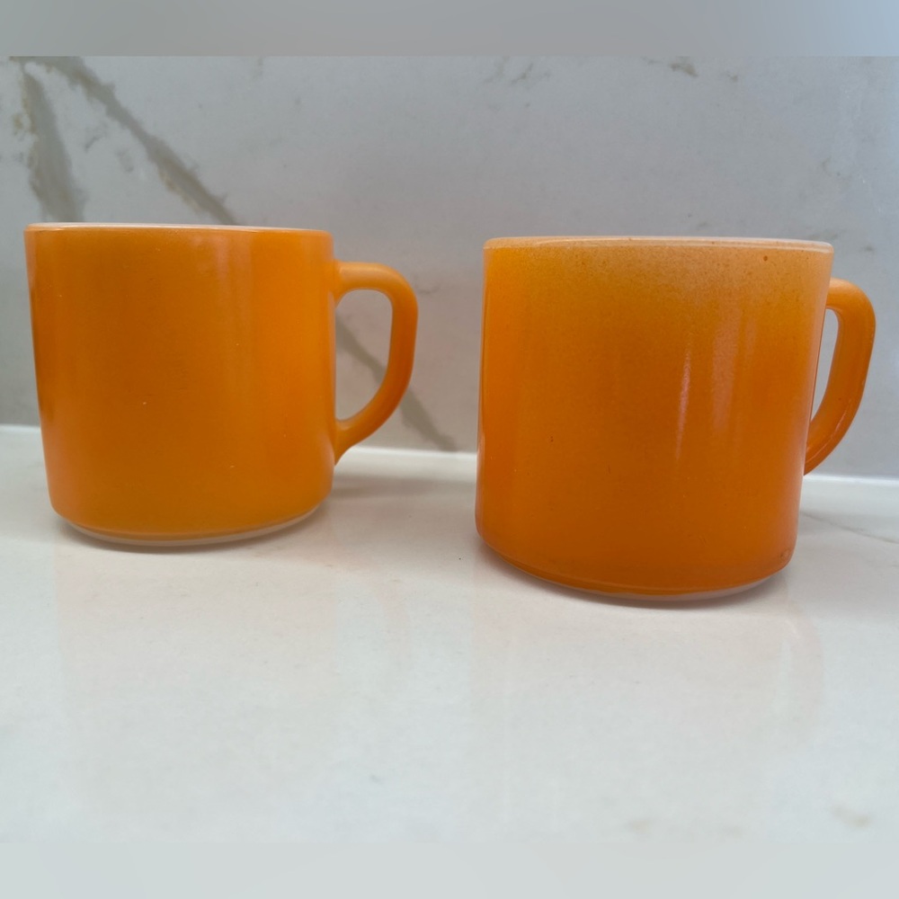 Pair of Vintage Federal Glass Orange Milk Glass Mugs D Handle
